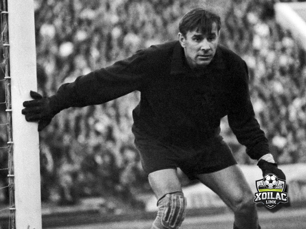 Thủ môn là gì? Từ định nghĩa vị trí đến những cái tên xuất sắc nhất