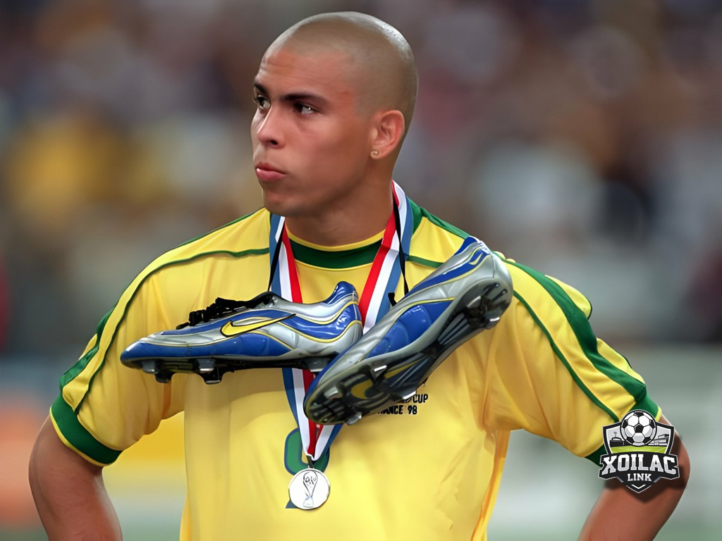 Tiền đạo là gì? Khám phá vai trò, phong cách và chân sút hay