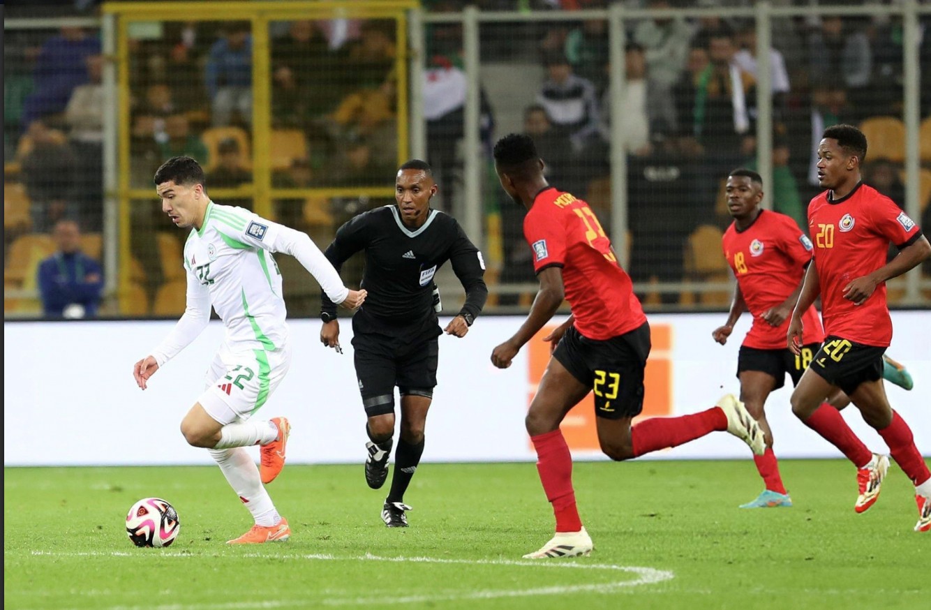 Ibrahim Maza và ĐT Algeria chỉ còn cách VCK World Cup đúng 1 chiến thắng