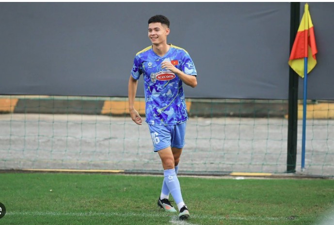 Vadim Nguyễn (16) gây dấu ấn ngay ở trận đầu tiên cùng U23 Việt Nam