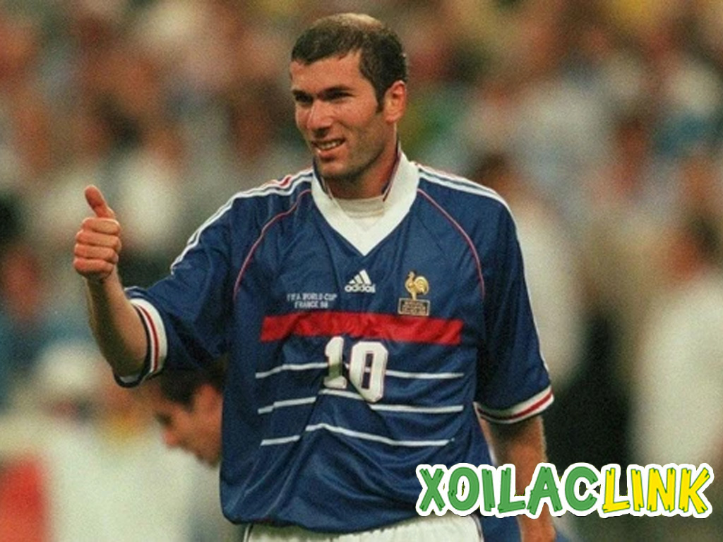 Những tiền vệ hay nhất thế giới: Huyền thoại và siêu sao hiện tại