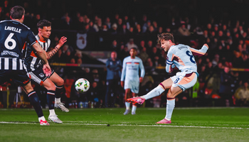 Grimsby Town vs Brentford (02:45 – 29/10) | Xem lại trận đấu